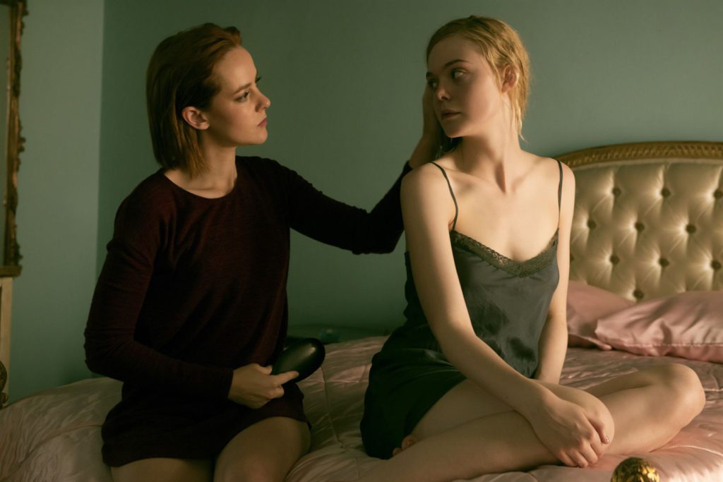 Elle Fanning Jena Malone